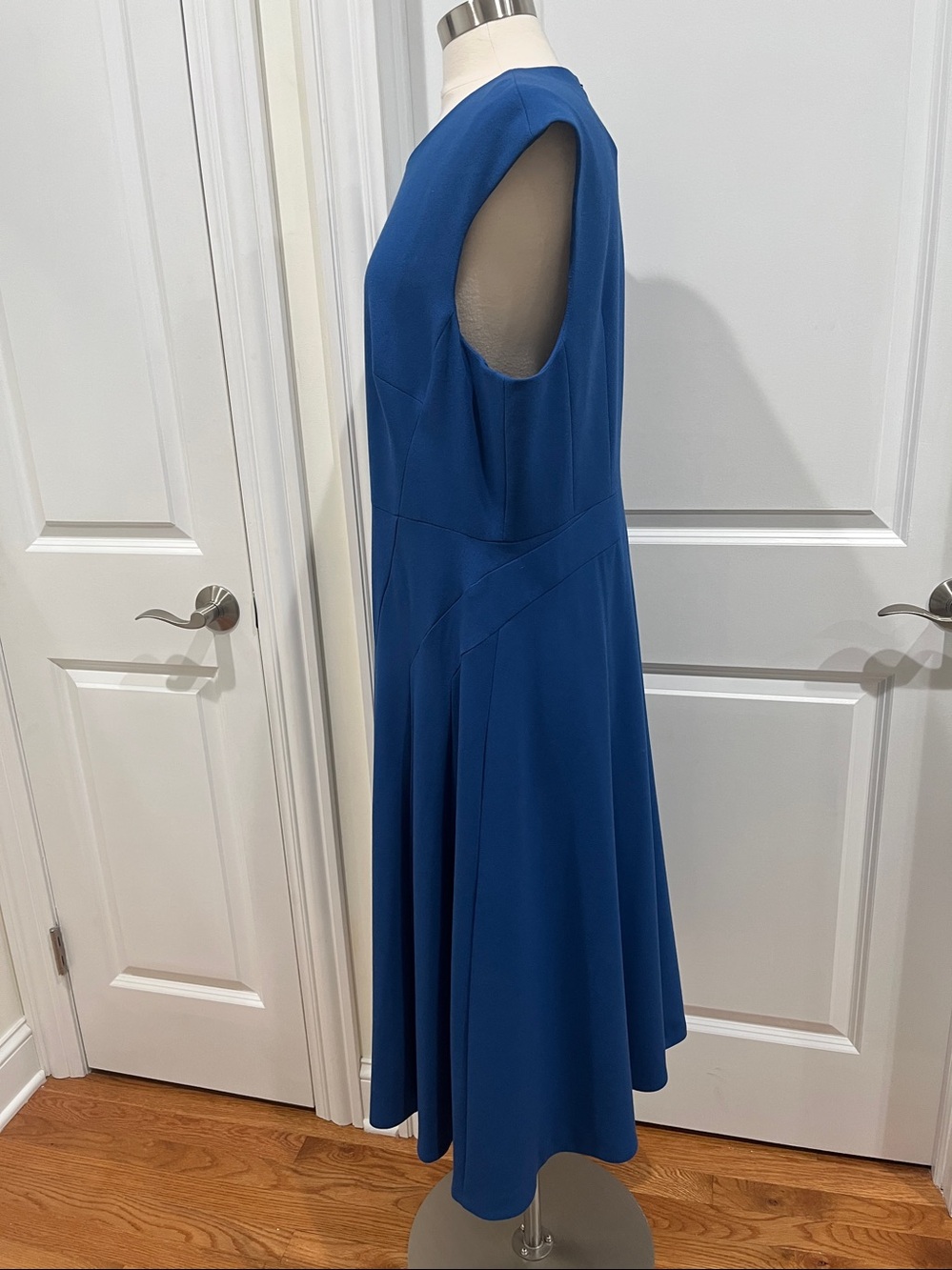 L.K. Bennet Aylin Midi Dress in Hockney Blue Size 16 - Picture 9 of 15